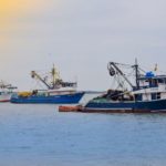 barcos anclados playa mar oceano costa ecuador stockipic